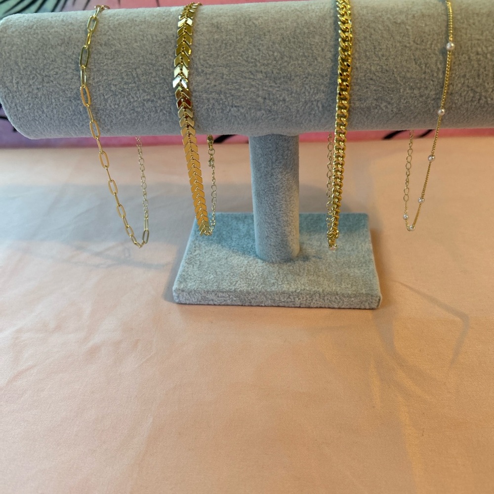 Elegant Gold Anklets